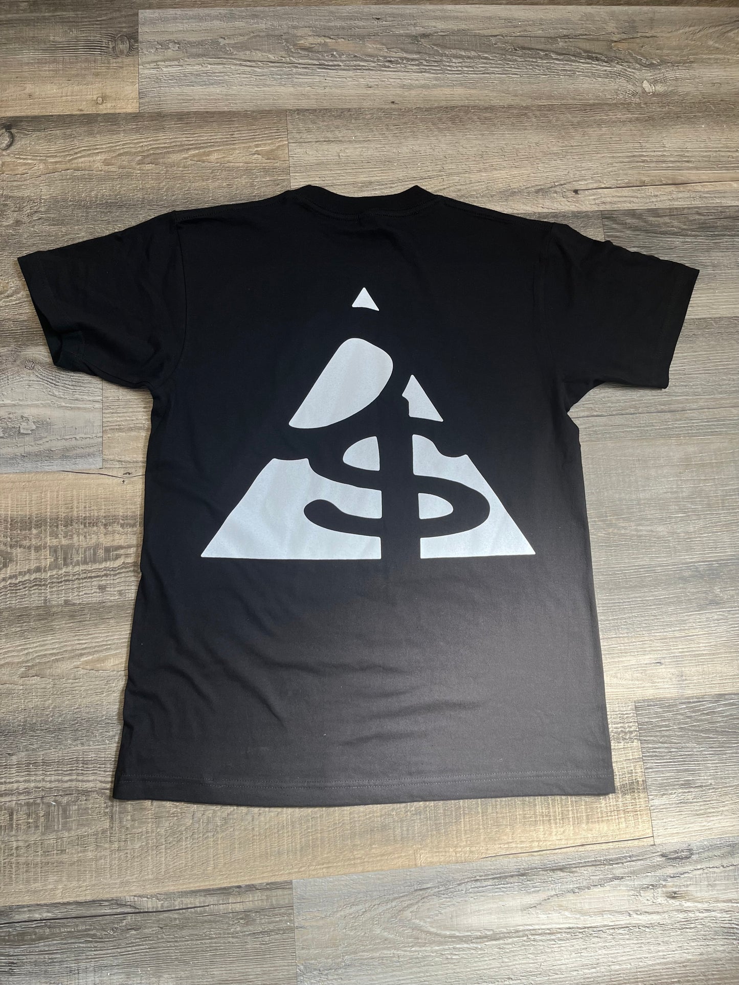 NEW ERA TEE